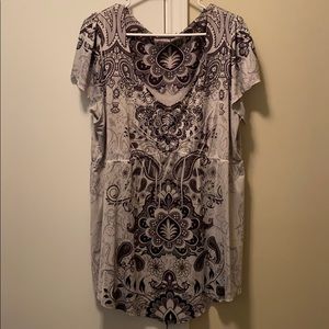 Short Sleeved Top Woman’s sz 1x